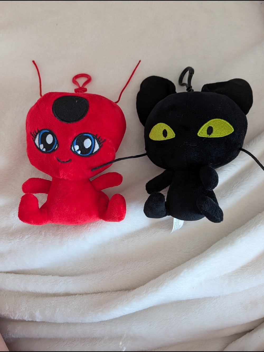 2/$35 Miraculous Ladybug Tikki & Plagg Plush Clip-On Set – Like New